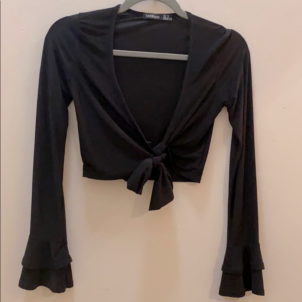 Boohoo Black Tie Front Long Sleeve Crop Top